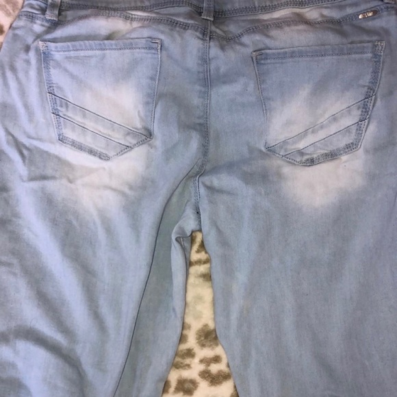 Jeans - Picture 2 of 2